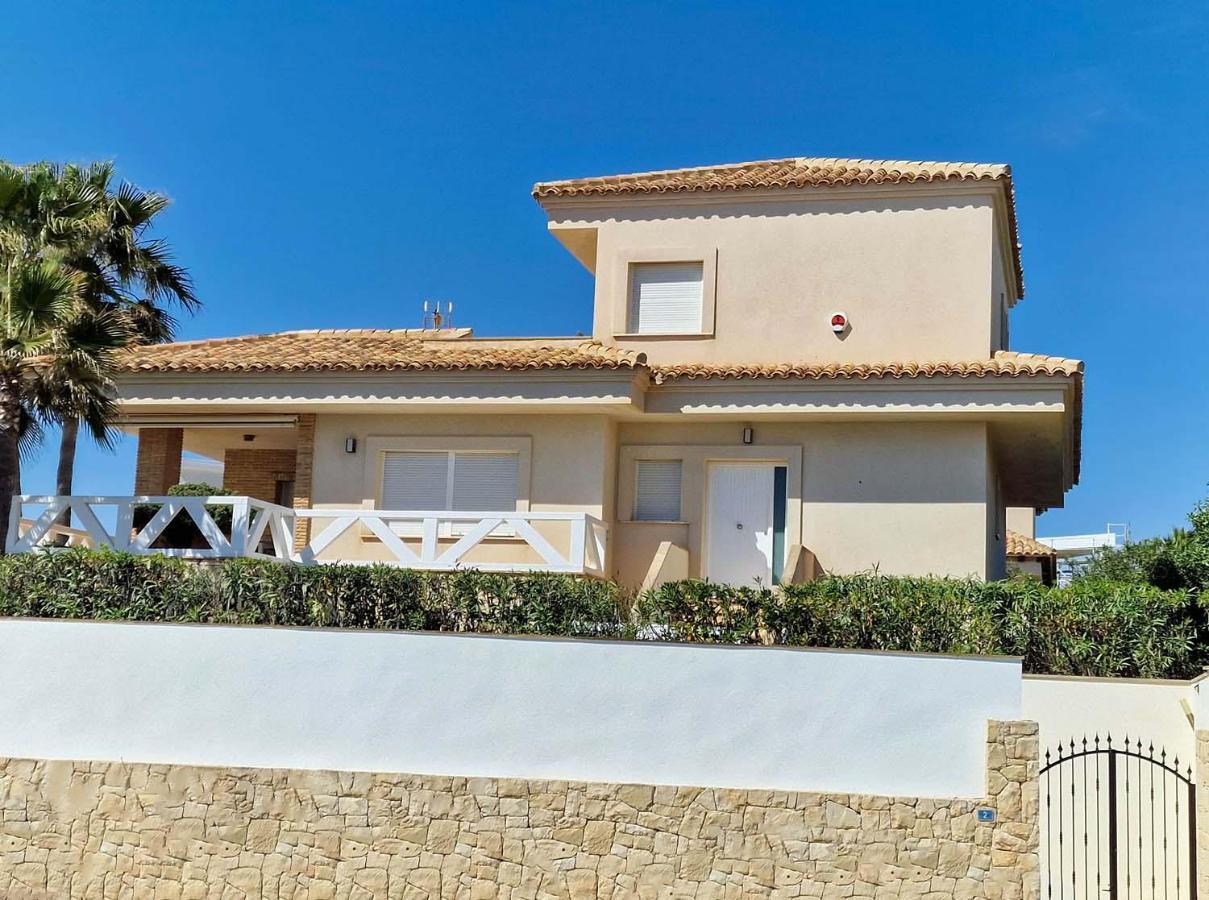 Frontline Beach Villa Playa Flamenca Ориуэла Экстерьер фото